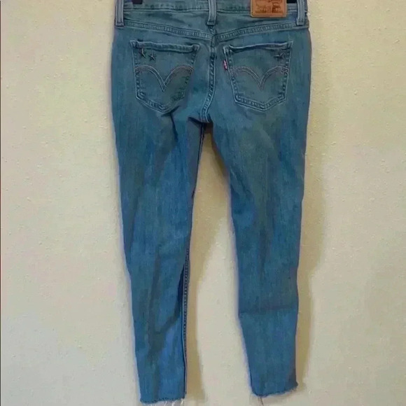 LEVI’S Women’s Distressed Embellished Jeans - Picture 7 of 8